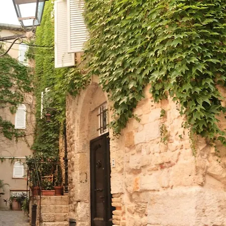 Apartment Charming 1br With Balcony & Ac, Heart Of *