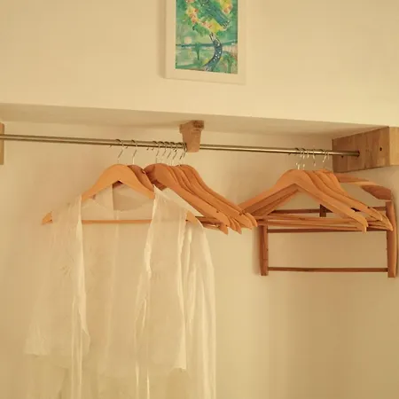 公寓 Charming 1br With Balcony & Ac, Heart Of