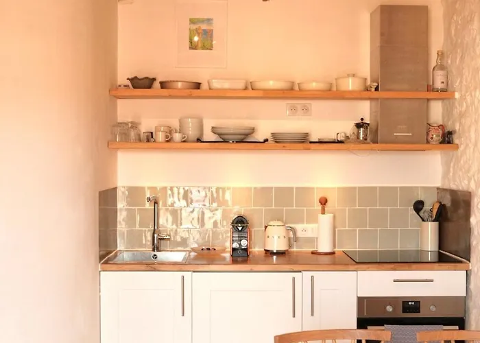 Charming 1br With Balcony & Ac, Heart Of *