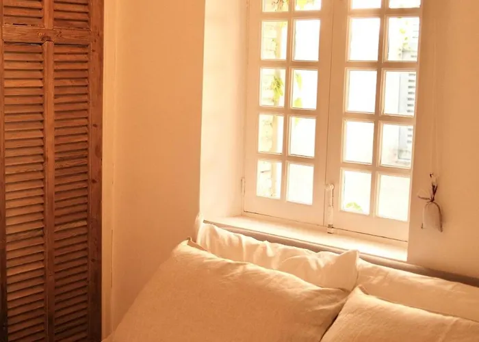 Charming 1br With Balcony & Ac, Heart Of * Антиб