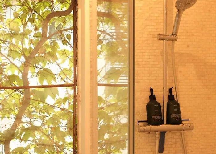 Charming 1br With Balcony & Ac, Heart Of Антиб