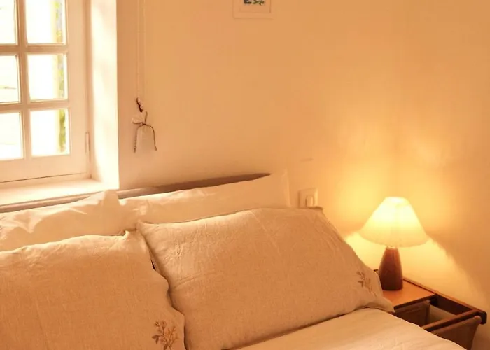 Charming 1br With Balcony & Ac, Heart Of Апартаменты *